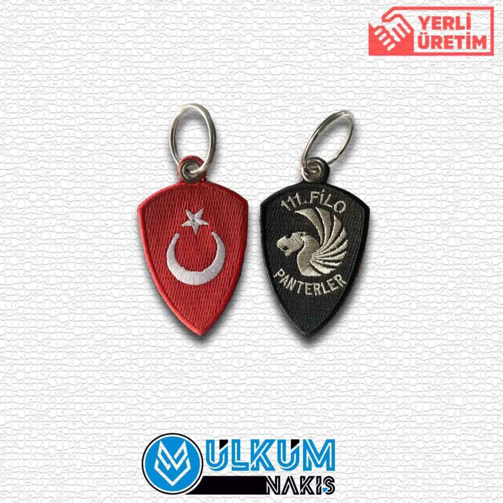 111 Filo Bayrak Nakış Anahtarlık